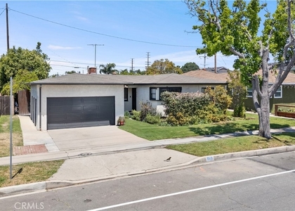923 W Maple Avenue - Photo 1