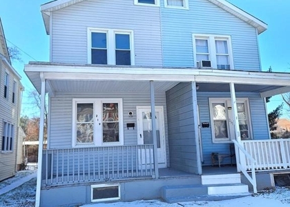 219 Woodlawn Avenue - Photo 1