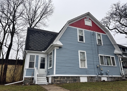 1404 W Michigan Avenue - Photo 1