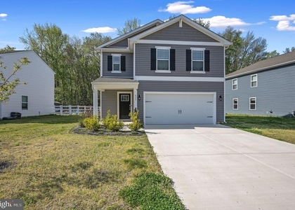 633 Currant Circle - Photo 1