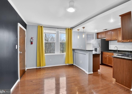 1364 Constitution Avenue Ne - Photo 1