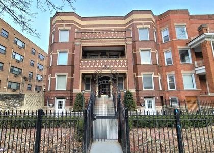 6717 N Sheridan Road - Photo 1