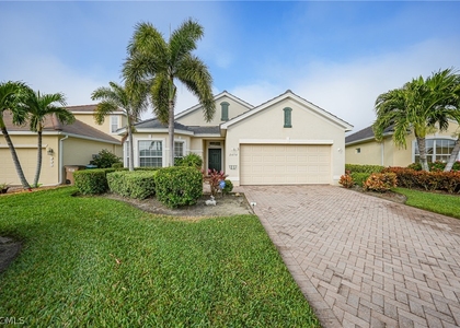 2454 Blackburn Circle - Photo 1