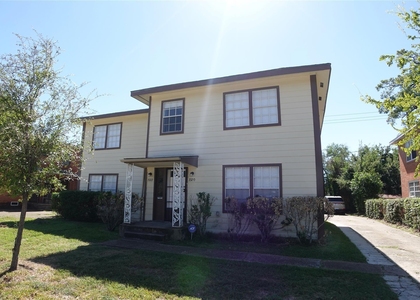 3320 Blodgett - Photo 1