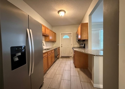 325 W Jean Street - Photo 1