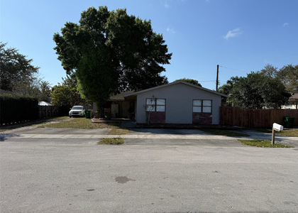 6140 Sw 43rd Street - Photo 1