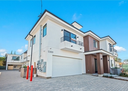 12300 Oxnard Street - Photo 1