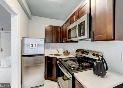 4605 Chester Avenue - Photo 1