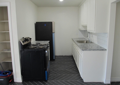 1213 Trimm Avenue - Photo 1
