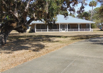1092 Riverbend Drive - Photo 1