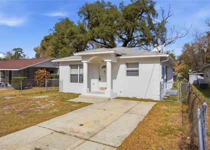 3724 E 38th Avenue - Photo 1