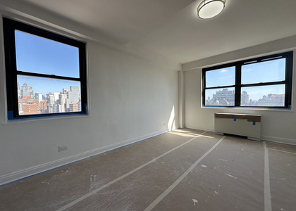 East 16th Street - Photo 1
