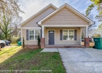 100 Henson Street - Photo 1