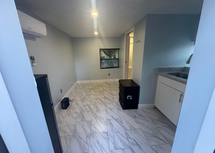 173 W 16th Street - Photo 1