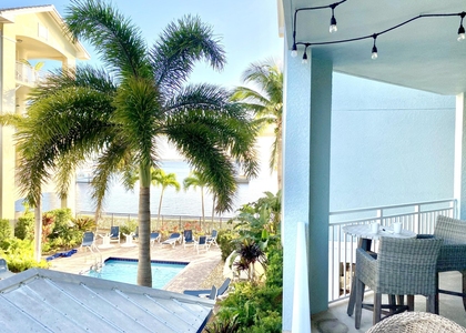 215 Nw Flagler - Photo 1