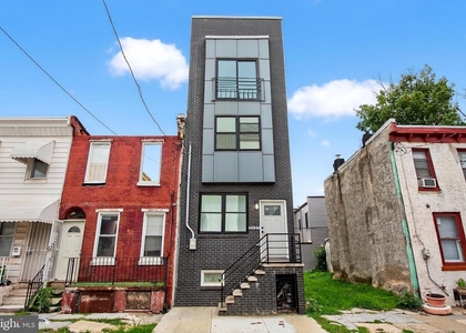 2407 W Seybert Street - Photo 1