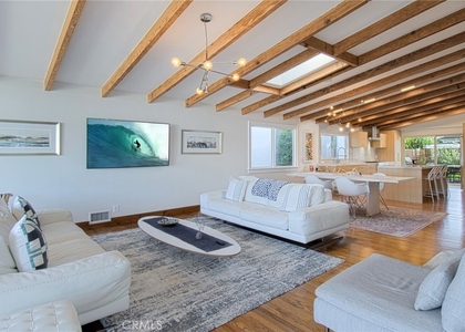 308 Poppy Avenue - Photo 1