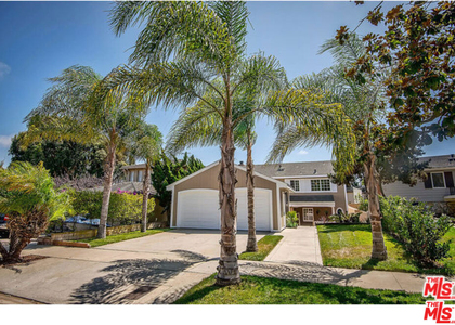 7830 W 83rd Street - Photo 1