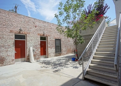 922 W 23rd Street - Photo 1
