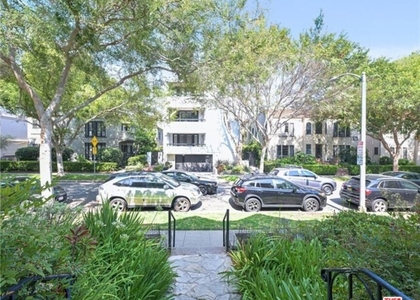 149 S Crescent Drive - Photo 1
