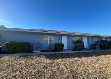 810 Kings Court - Photo 1
