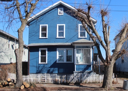 335 Phelps Street - Photo 1