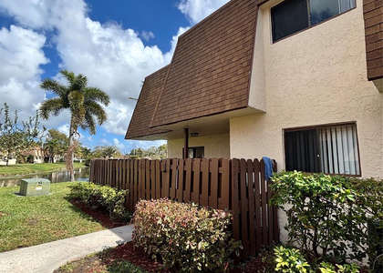 224 San Remo Boulevard - Photo 1