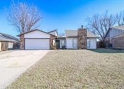 8900 N Shannon Avenue - Photo 1