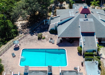 606 Nw 13th Street - Photo 1