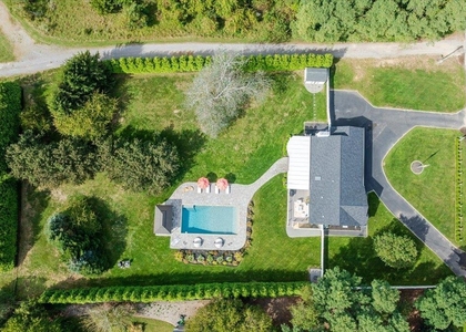 525 Rocky Point Road - Photo 1