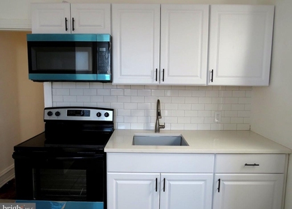 356 E Walnut Lane - Photo 1