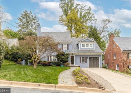 3209 Thornapple Street - Photo 1
