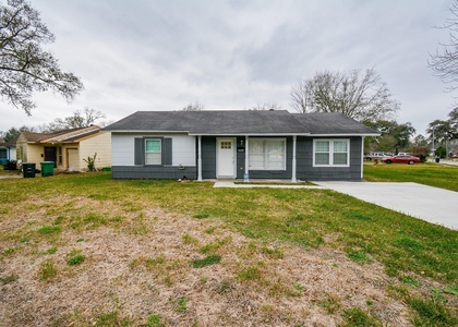 6422 Sherwood Drive - Photo 1