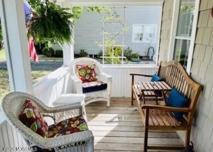 214 Howe Street - Photo 1