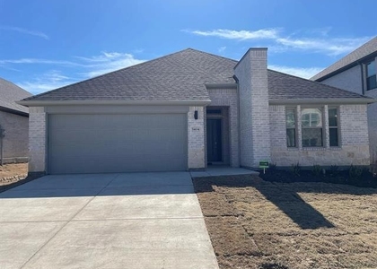 1404 Mahogany Drive - Photo 1
