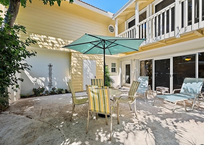 213 Seabreeze Circle - Photo 1