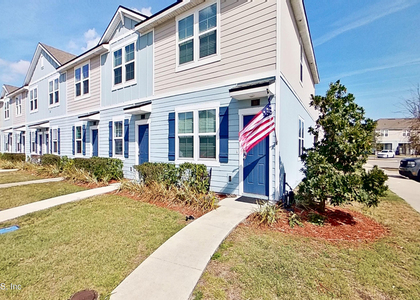 106 Red House Circle - Photo 1