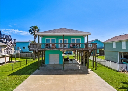 3923 Reeves Drive - Photo 1