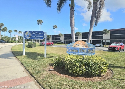 5800 N Banana River Boulevard - Photo 1