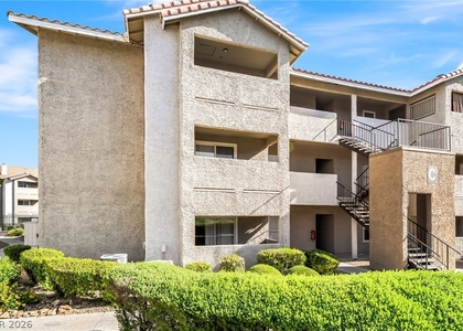 4200 S Valley View Boulevard - Photo 1