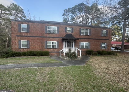 324 N Main Street - Photo 1