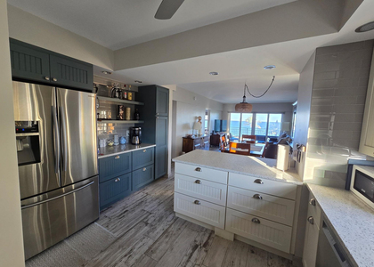 1035 Hillsboro Mile - Photo 1