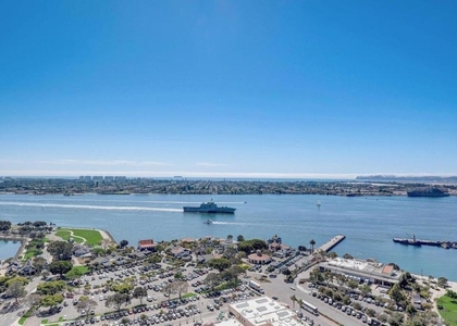 700 W Harbor Dr - Photo 1