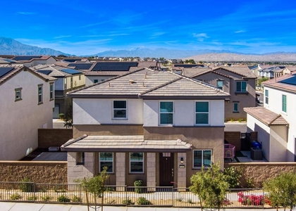 76305 Columbia Drive - Photo 1