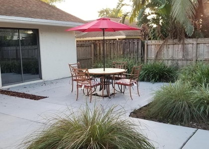1509 Hawthorne Place - Photo 1
