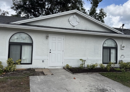 5045 Se Primrose Way - Photo 1