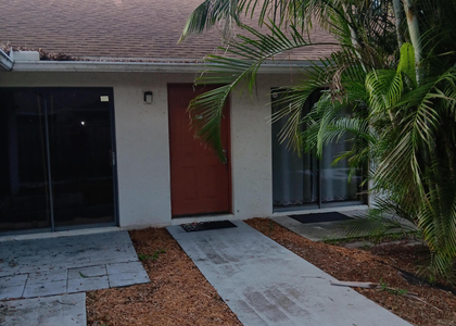 1511 Hawthorne Place - Photo 1