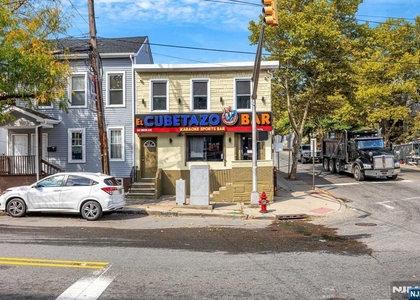 541 Union - Photo 1