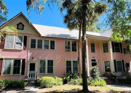 414 Ne 5th Avenue - Photo 1