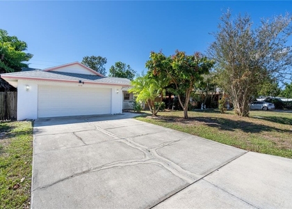 2648 Nassau Street - Photo 1